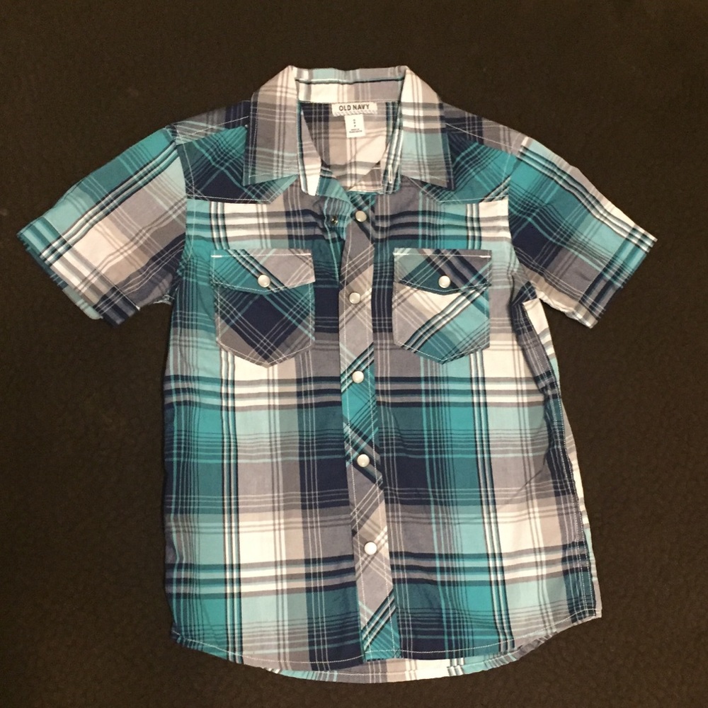 Boys Old Navy small plaid button up shirt